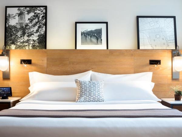 AT&T Hotel & Conference Center : photo 2 de la chambre chambre lit king-size