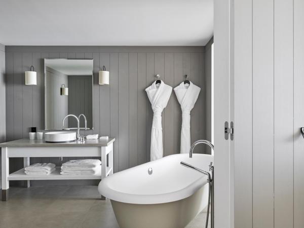 Hôtel Plage Palace & Spa : photo 4 de la chambre suite junior de luxe - vue sur mer