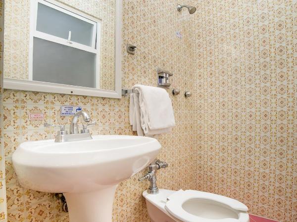 Hotel Monarca : photo 6 de la chambre standard