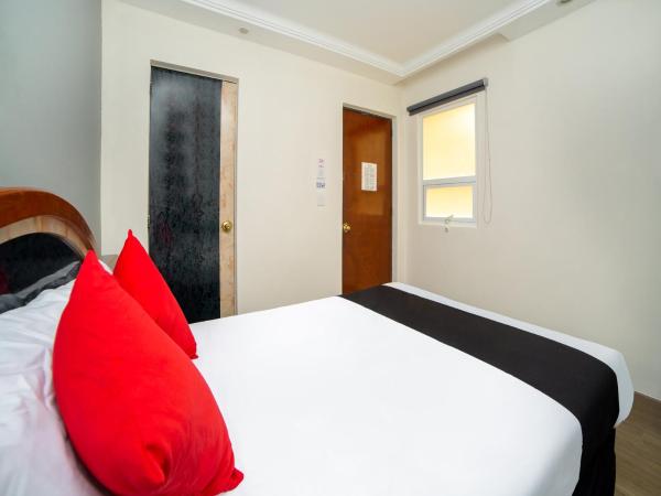 Hotel Monarca : photo 4 de la chambre standard