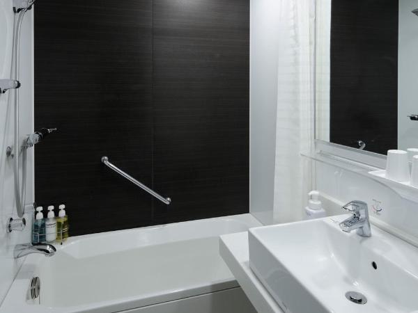Ours Inn Hankyu : photo 7 de la chambre modern twin room - non smoking