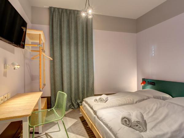 MEININGER Hotel Paris Porte de Vincennes : photo 1 de la chambre chambre lits jumeaux