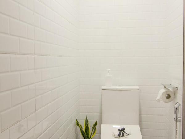 The Atelier Boutique Hotel : photo 9 de la chambre the photographer room (shared bathroom)