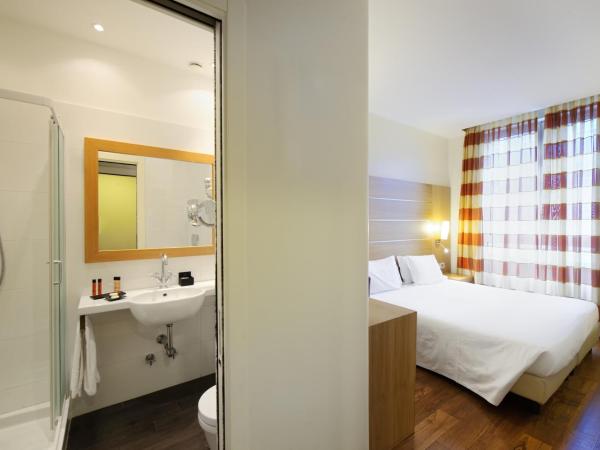 Hotel Canada : photo 3 de la chambre chambre double (occupation simple)