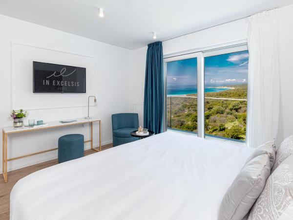 Hotel In Excelsis : photo 5 de la chambre chambre lit king-size supérieure - vue sur mer 