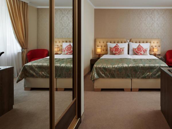 Honour and Grace Hotel : photo 2 de la chambre chambre double ou lits jumeaux standard