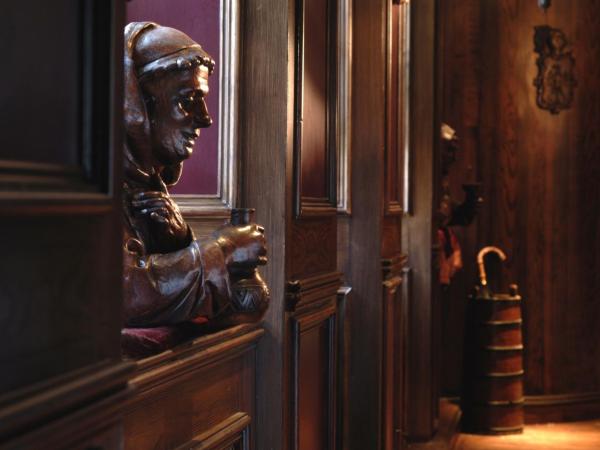 The Witchery by the Castle : photo 4 de la chambre suite de luxe - armurerie