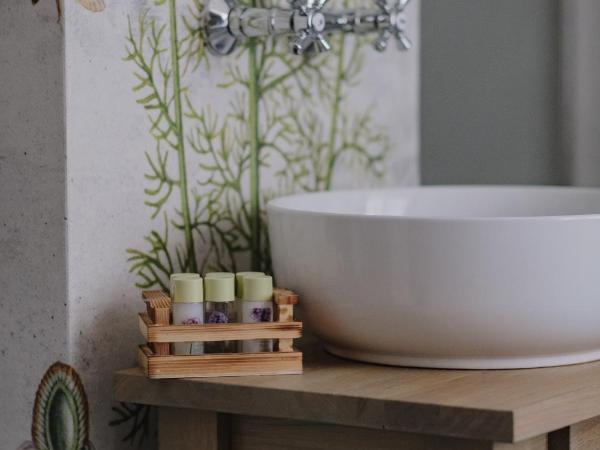 Monastery Garden Bistro & Rooms : photo 3 de la chambre chambre double