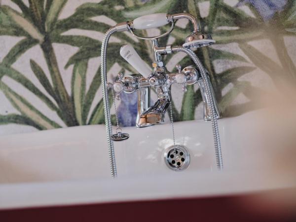 Monastery Garden Bistro & Rooms : photo 9 de la chambre chambre double deluxe