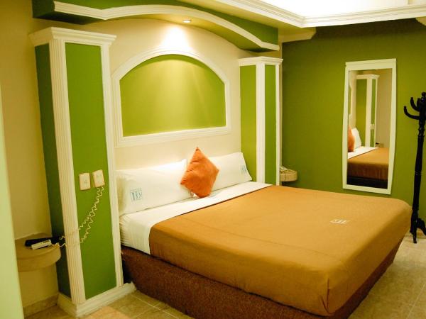 Hotel Porto Novo : photo 8 de la chambre chambre lit king-size standard