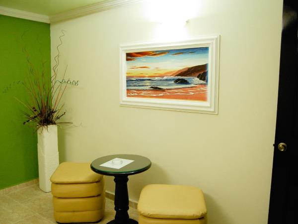 Hotel Porto Novo : photo 9 de la chambre chambre lit king-size standard