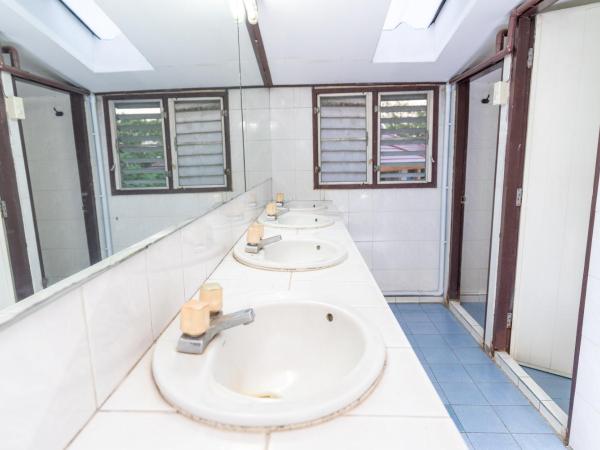 Lai Thai Guest House : photo 1 de la chambre chambre avec salle de bains commune