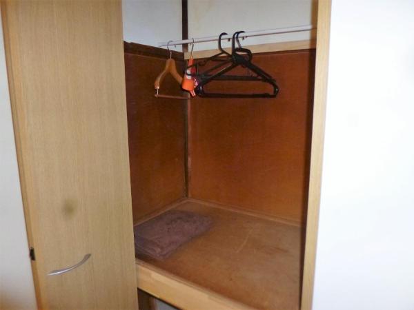 Guesthouse Oasis : photo 6 de la chambre chambre triple Économique avec salle de bains commune