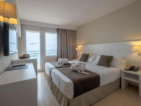 Hotel Rosamar Maxim 4*- Adults Only : photo 2 de la chambre chambre double ou lits jumeaux - vue sur mer