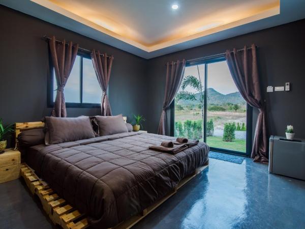 Hua Hin Lae I Aoon : photo 10 de la chambre chambre double - vue sur montagne