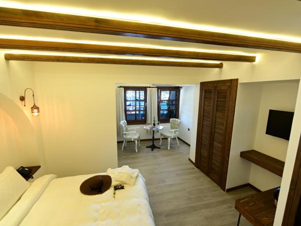 Mets Boutique Hotel : photo 4 de la chambre chambre double avec terrasse - vue sur mer