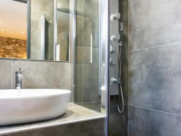 Pallada Athens boutique rooms & apartments : photo 7 de la chambre chambre lit king-size