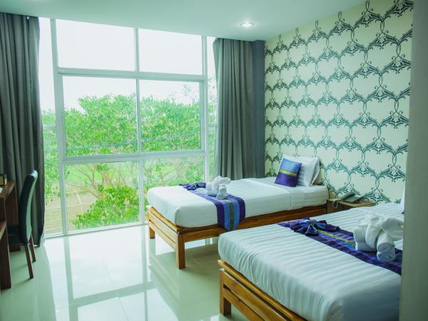 Km Hotel Chiang Mai : photo 3 de la chambre chambre lits jumeaux standard
