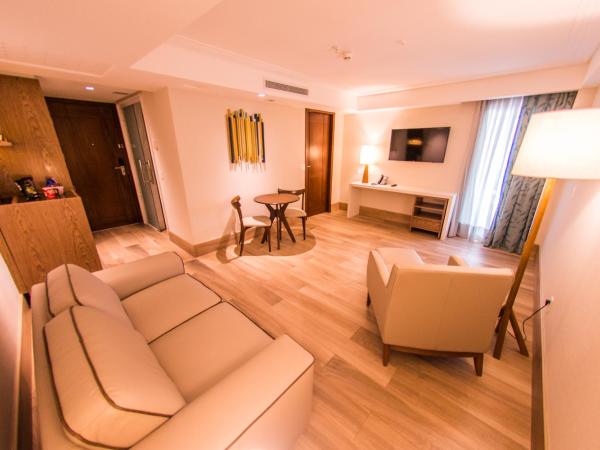 Vogal Luxury Beach Hotel & SPA : photo 4 de la chambre suite premium with sea view