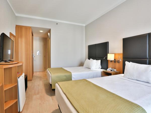 Comfort Ibirapuera : photo 4 de la chambre chambre lits jumeaux deluxe