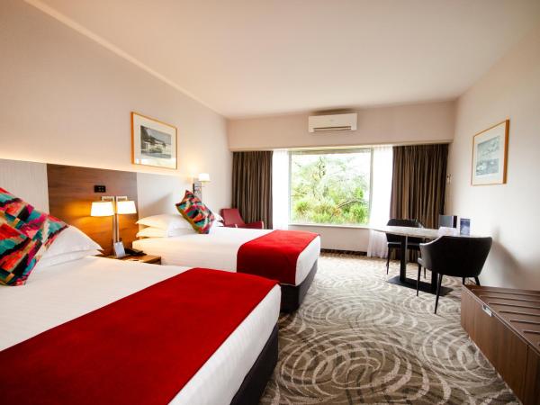 Waipuna Hotel & Conference Centre : photo 1 de la chambre chambre bureau lits jumeaux