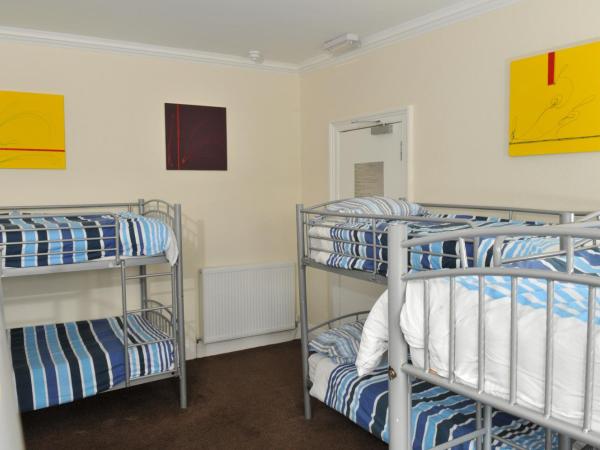 The Hostel : photo 5 de la chambre lit dans dortoir mixte de 12 lits