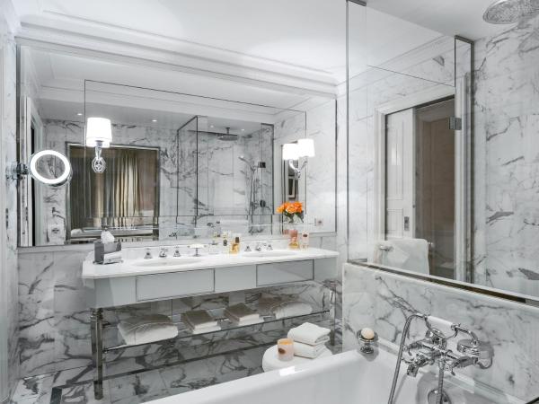 Palazzo Parigi Hotel & Grand Spa - LHW : photo 3 de la chambre chambre deluxe double ou lits jumeaux