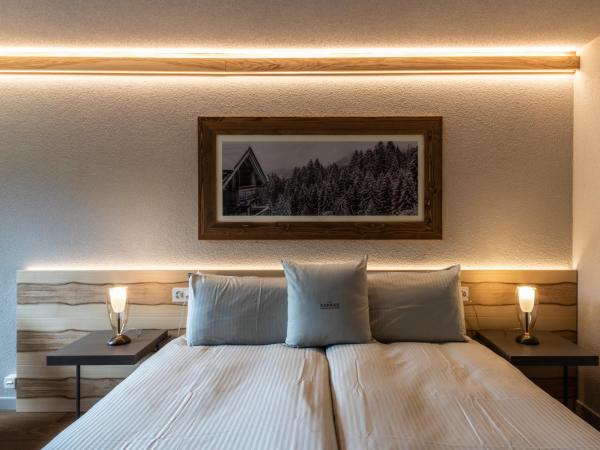 Hotel Maya Caprice : photo 4 de la chambre chambre triple – vue sur montagne