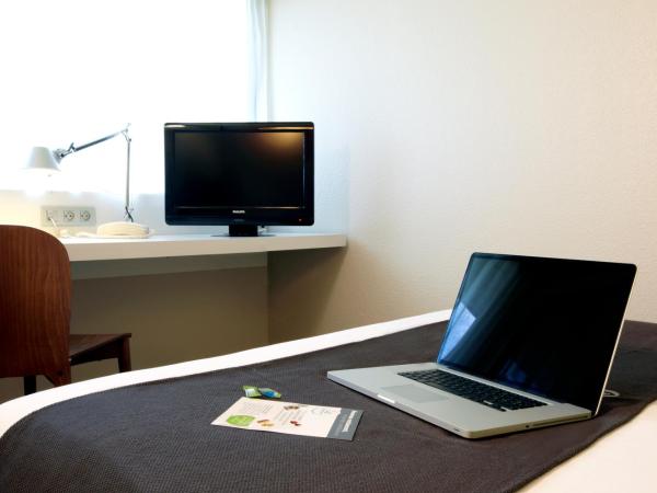 Campanile Brest - Gouesnou Aeroport : photo 3 de la chambre chambre double supérieure