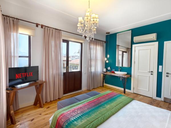 Mono Hotel : photo 7 de la chambre chambre double deluxe avec balcon - vue sur mer