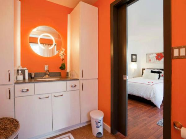 A Float Home B&B in Fisherman's Wharf : photo 9 de la chambre chambre double avec salle de bains privative