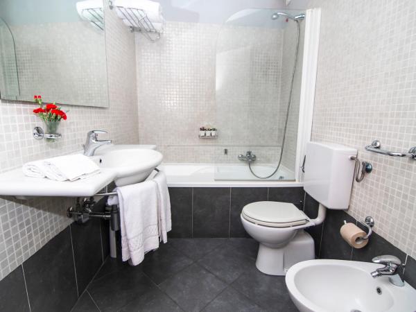 Hotel La Colonna : photo 4 de la chambre chambre simple