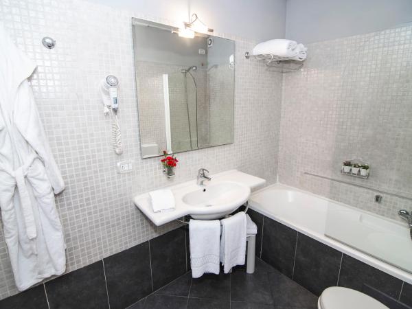 Hotel La Colonna : photo 3 de la chambre chambre double côté jardin