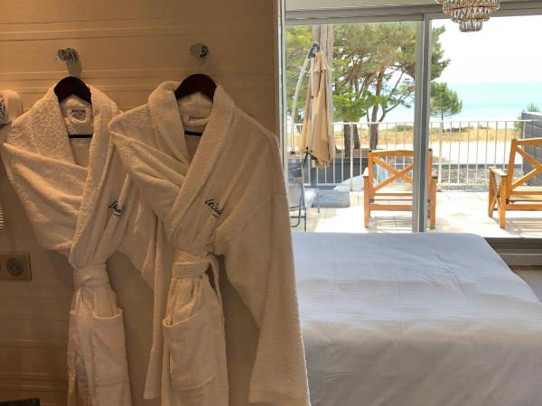 Le Diana Hôtel & Spa NUXE : photo 6 de la chambre chambre double prestige avec terrasse - vue panoramique sur mer