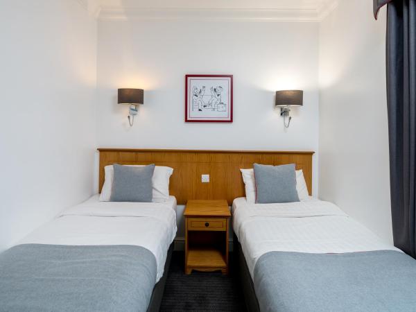 OYO Townhouse New England, London Victoria : photo 2 de la chambre chambre lits jumeaux standard