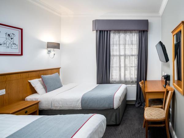 OYO Townhouse New England, London Victoria : photo 3 de la chambre chambre lits jumeaux standard