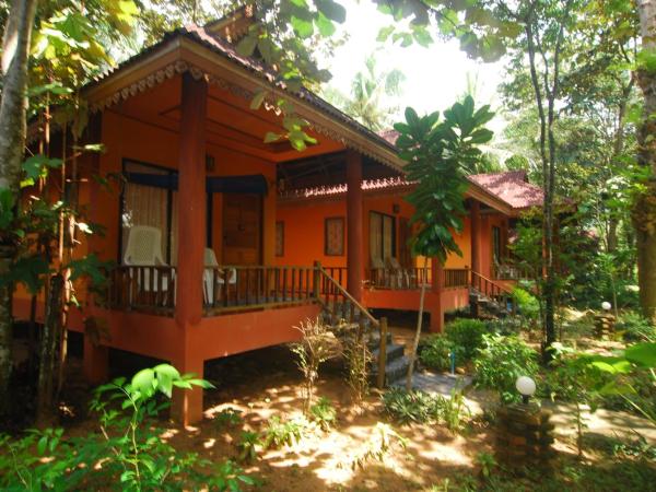 Lanta Pearl Beach Resort : photo 5 de la chambre bungalow avec climatisation