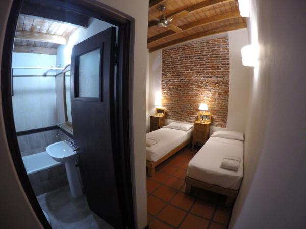 Posada Gotan : photo 6 de la chambre chambre double ou lits jumeaux supérieure