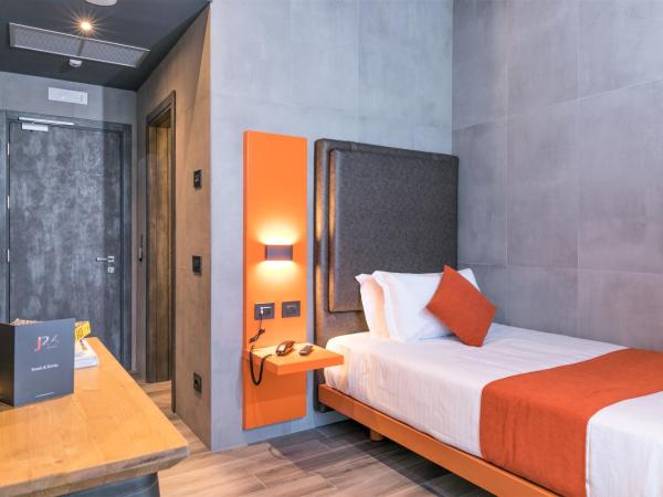 J24 Hotel Milano : photo 4 de la chambre chambre simple standard