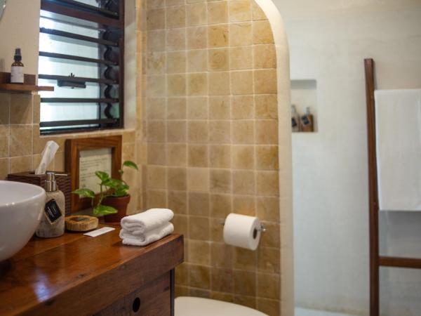 Mezzanine Boutique Hotel-Adults Only : photo 10 de la chambre hébergement - vue sur mer