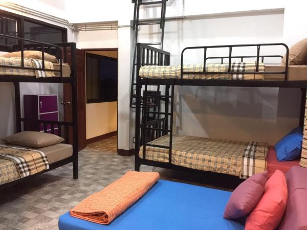 Chiangmai HomeTeL : photo 4 de la chambre lit dans dortoir mixte de 4 lits
