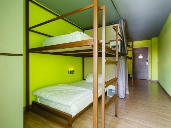 Siamaze Hostel : photo 7 de la chambre bed in 4-bed mixed dormitory room (fully vaccinated required)