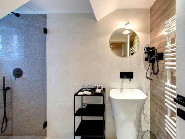 Guest House Forty-Four : photo 5 de la chambre studio avec balcon