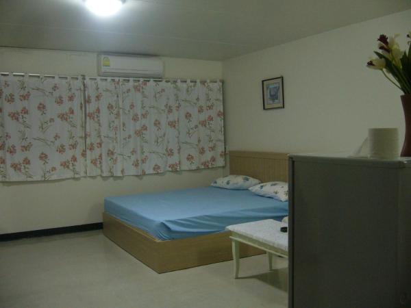 DMK Don Mueang Airport Guest House : photo 1 de la chambre appartement