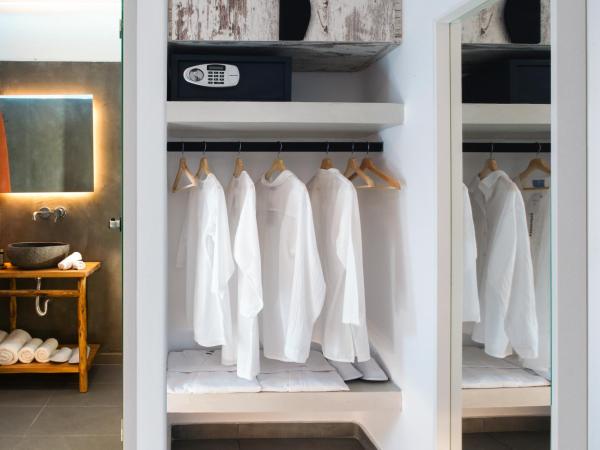 Irene City Villas : photo 6 de la chambre suite familiale avec baignoire spa extérieure