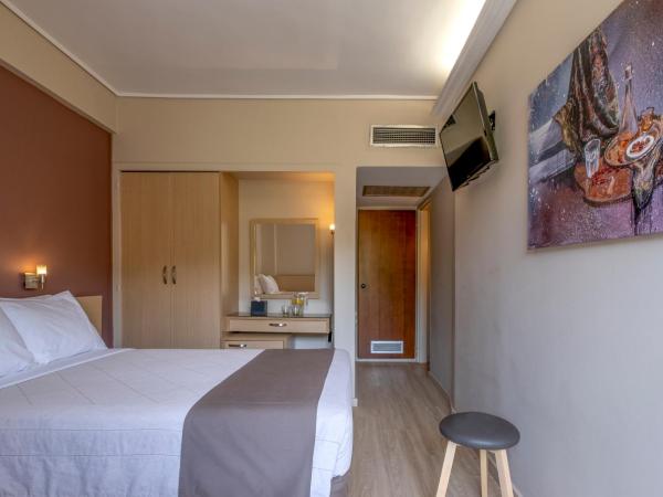 Acropolis View Hotel : photo 3 de la chambre chambre double ou lits jumeaux standard avec lit d'appoint