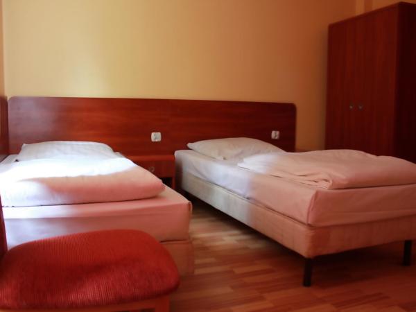 City Hostel : photo 1 de la chambre chambre lits jumeaux