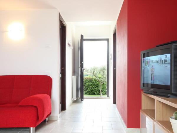 Agriturismo Il Vecchio Mandorlo : photo 4 de la chambre appartement supérieur 2 chambres avec balcon