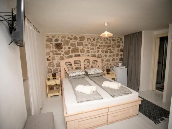 Rooms Epidaurus : photo 2 de la chambre chambre double standard