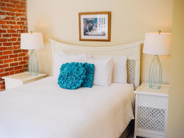 Dashwood Manor Seaside Bed & Breakfast : photo 4 de la chambre hébergement somerset